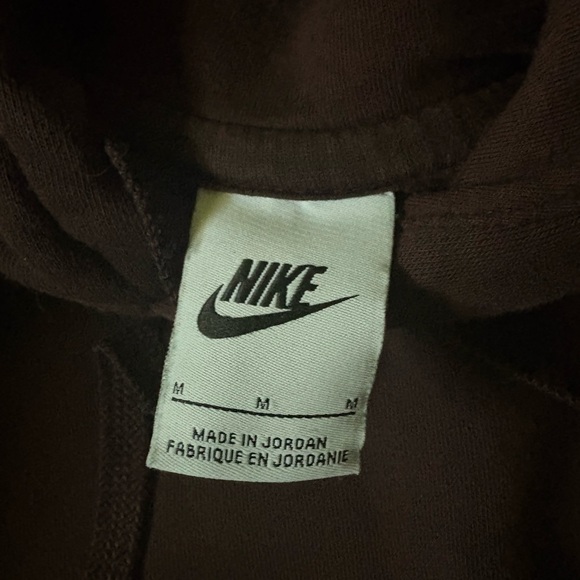 Nike Hoodies - Picture 2 of 9